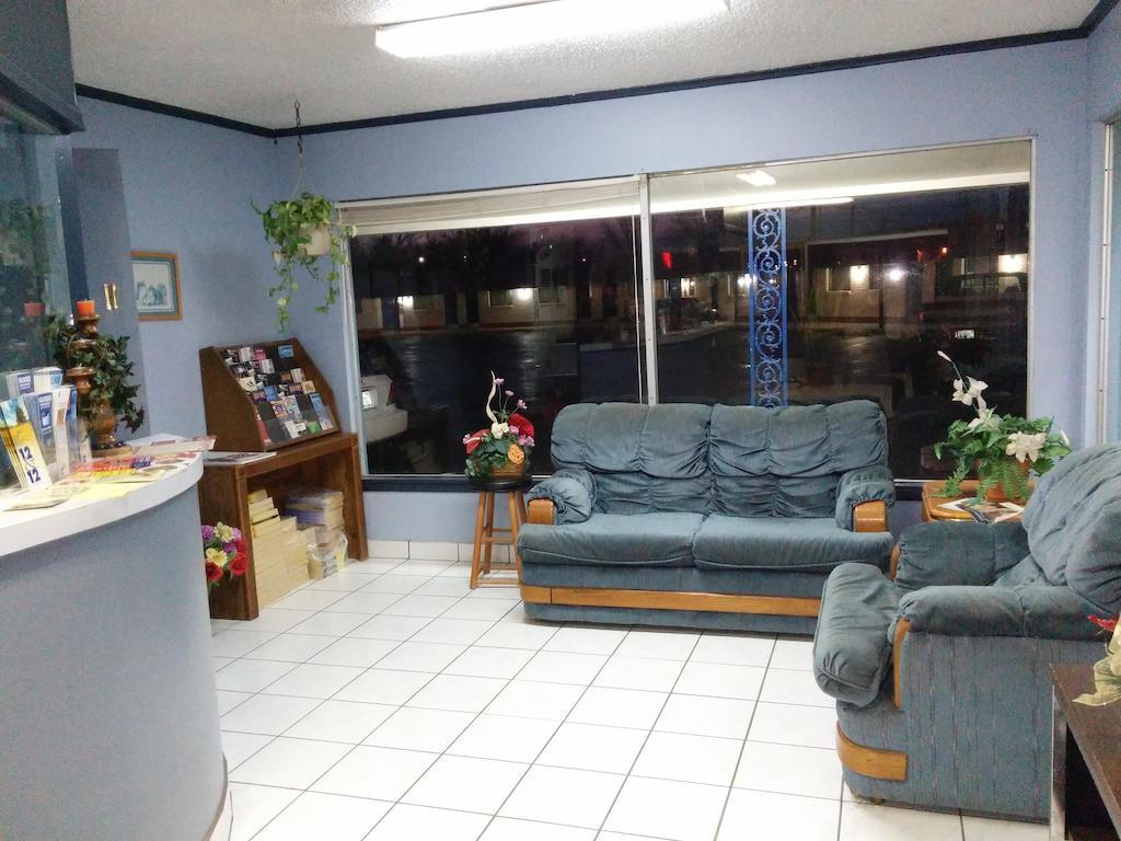 Crystal Motel Oakhurst エクステリア 写真