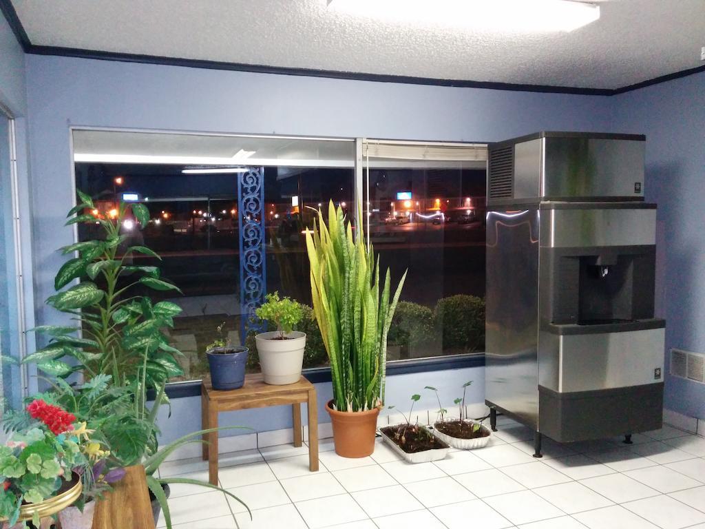 Crystal Motel Oakhurst エクステリア 写真
